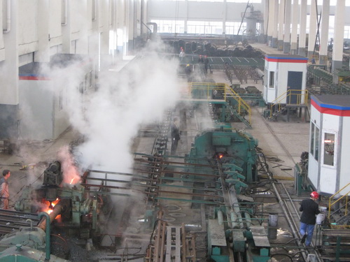 白山无缝钢管厂家生产车间