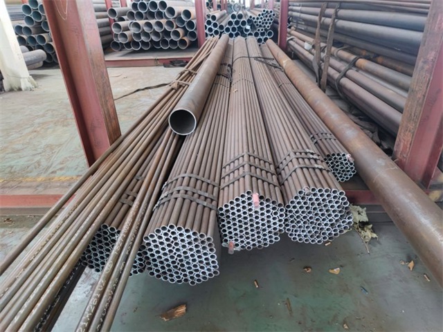 白山15crmog无缝钢管