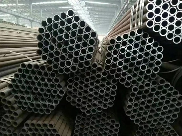 白山20#石油裂化用无缝钢管